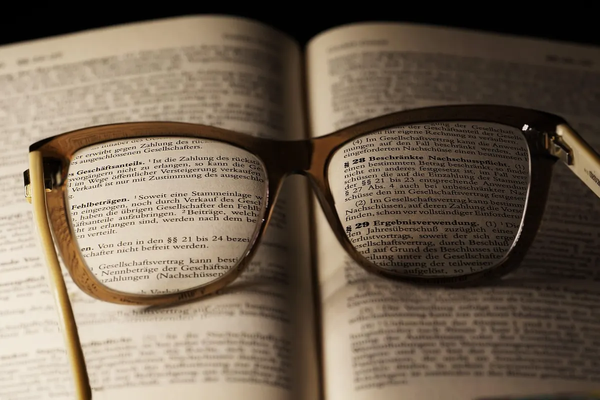 Reading Poetry Aloud: A Beginner's Guide to Giving Your First Public Reading